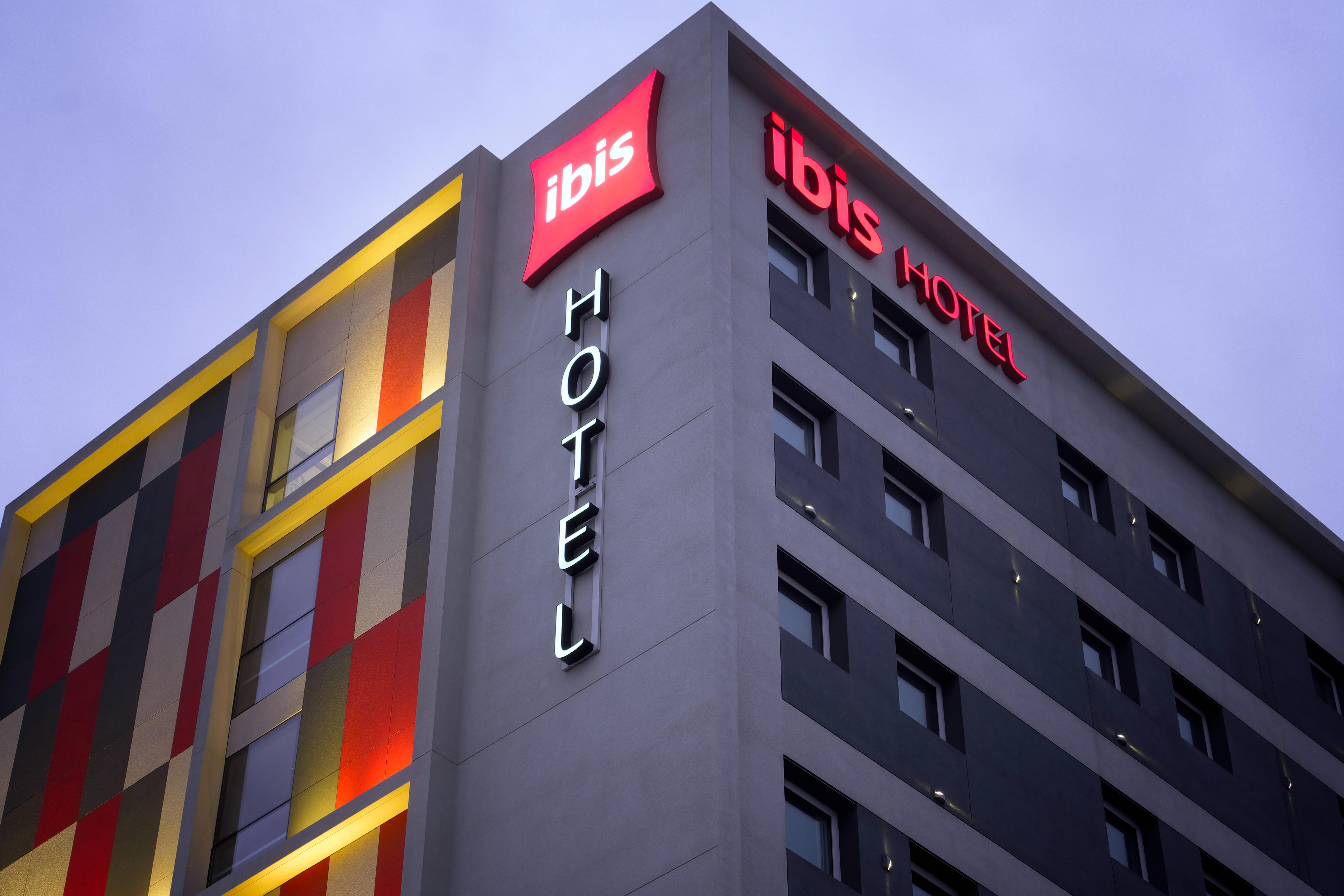 Hotel Ibis Trujillo Zewnętrze zdjęcie