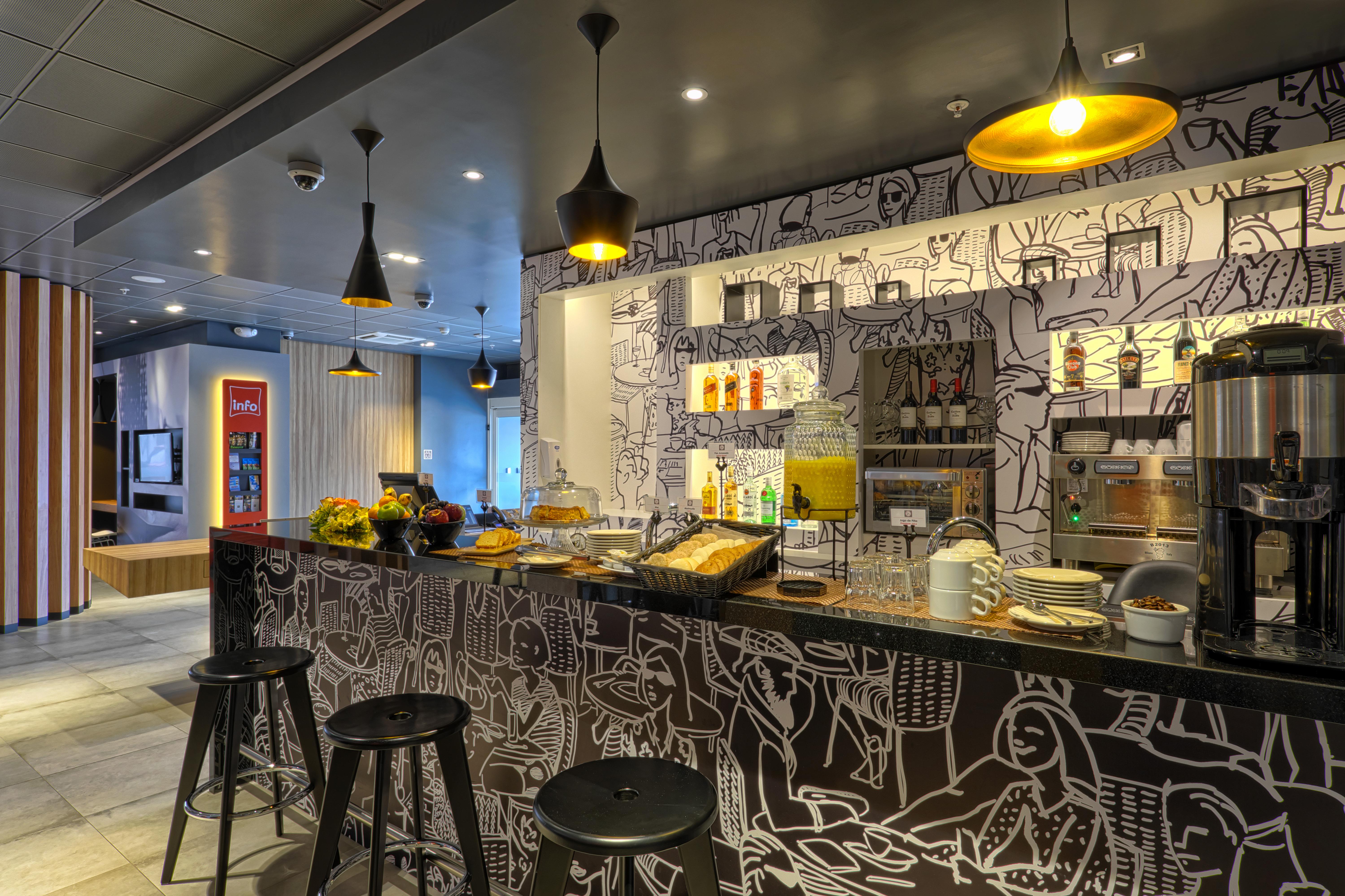 Hotel Ibis Trujillo Zewnętrze zdjęcie