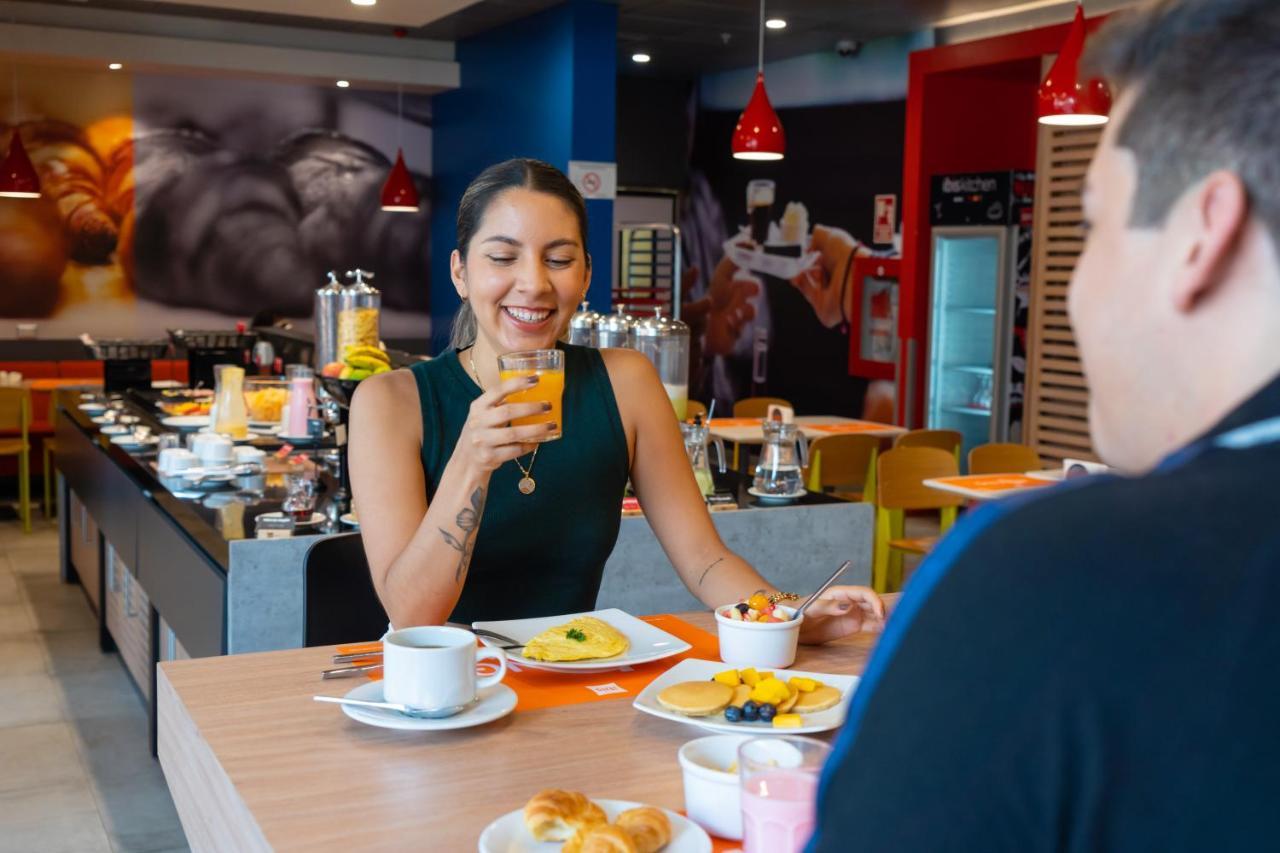 Hotel Ibis Trujillo Zewnętrze zdjęcie