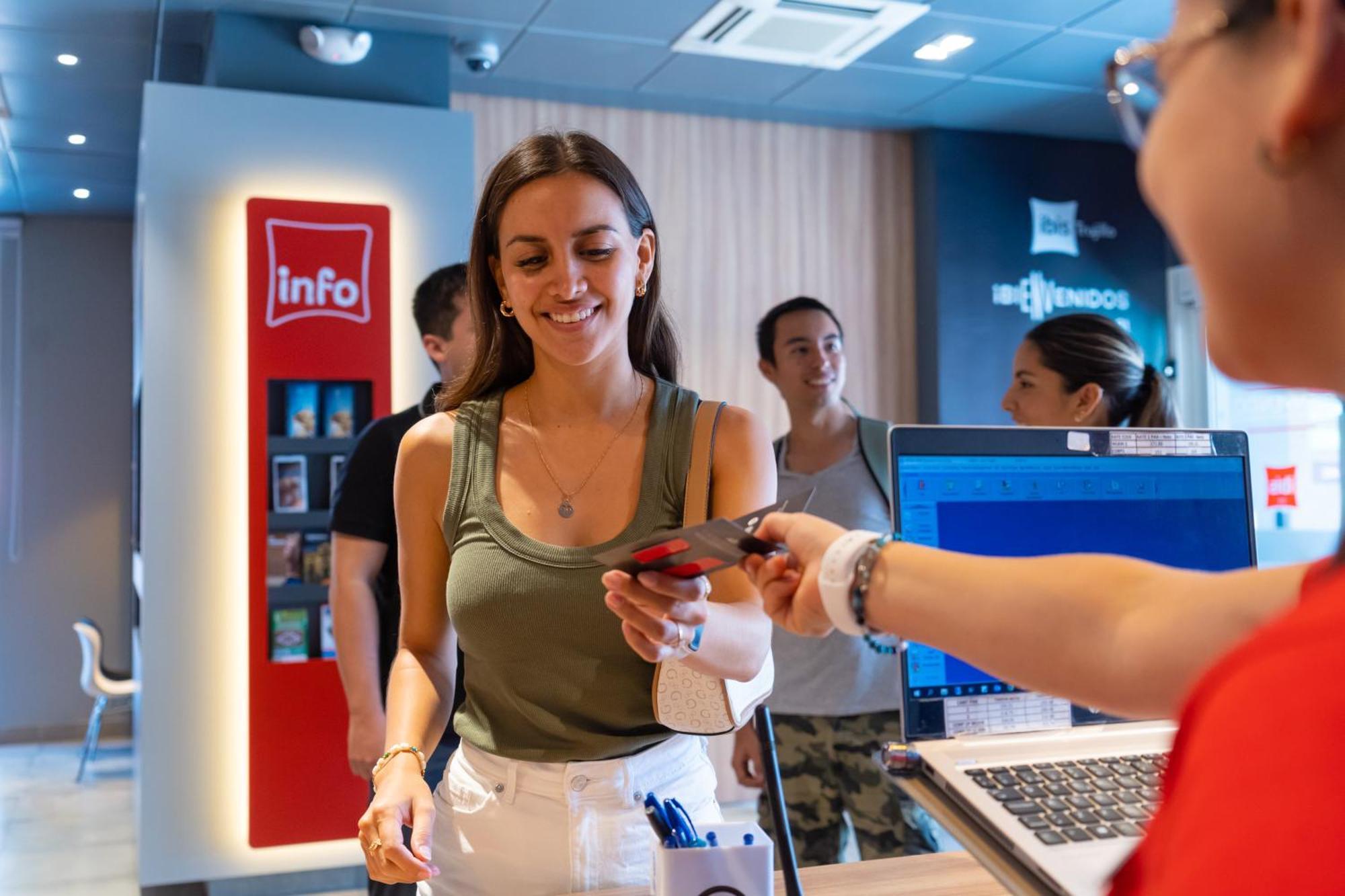Hotel Ibis Trujillo Zewnętrze zdjęcie