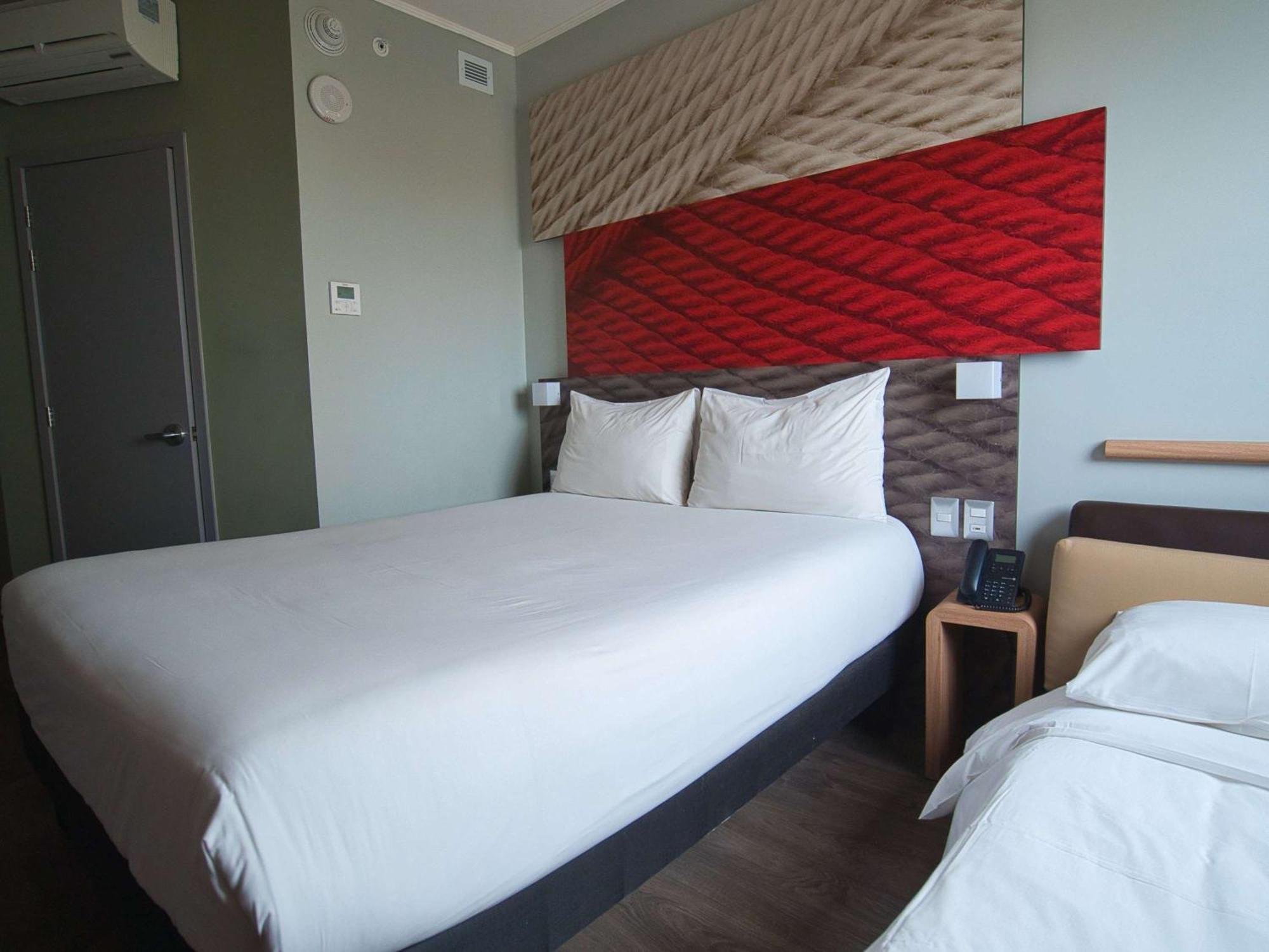 Hotel Ibis Trujillo Zewnętrze zdjęcie