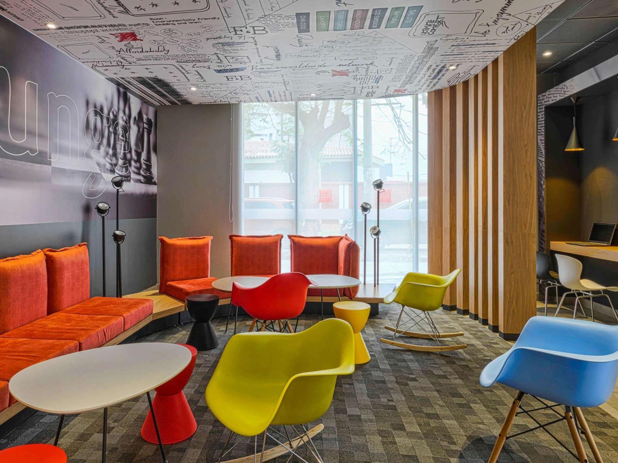 Hotel Ibis Trujillo Zewnętrze zdjęcie