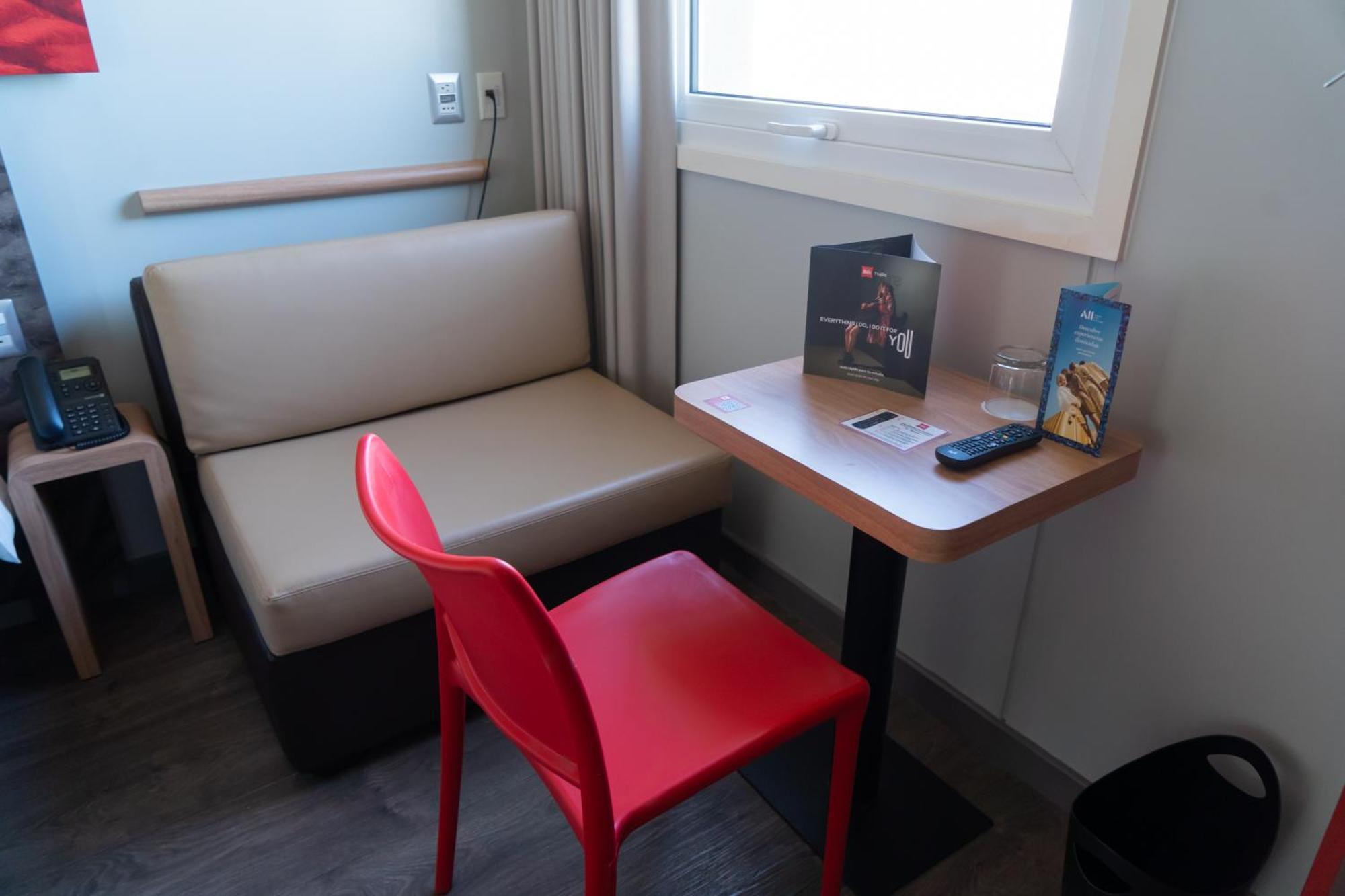 Hotel Ibis Trujillo Zewnętrze zdjęcie